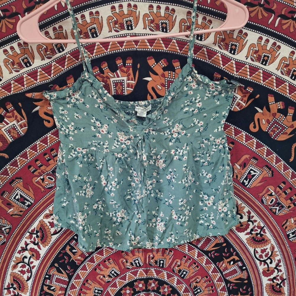 American Eagle Cropped Floral Tank Top